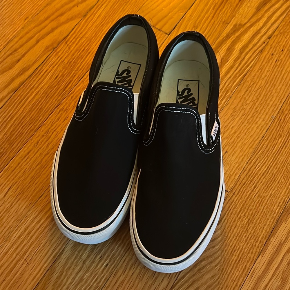 Black Platform Vans W6